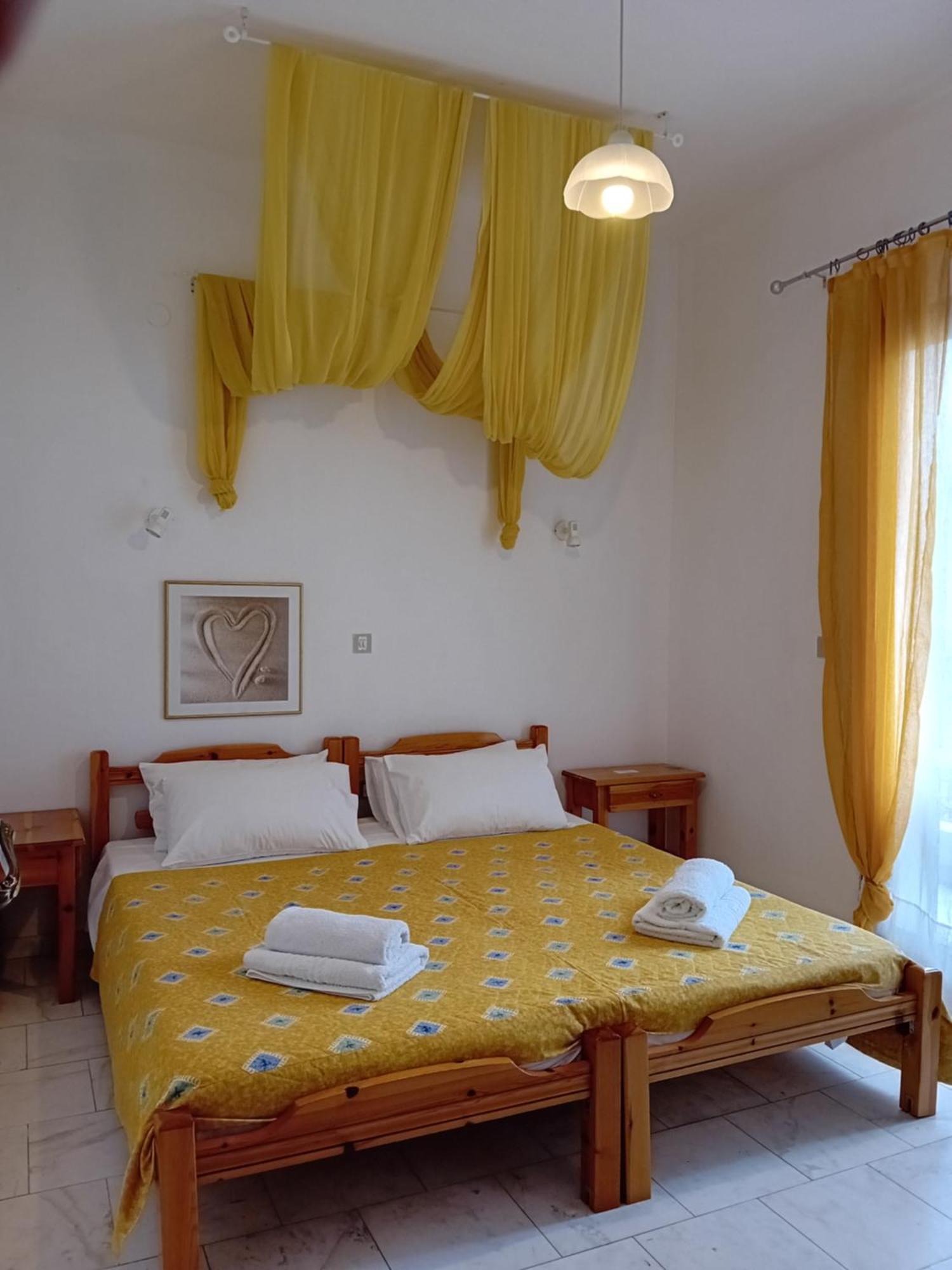 La Mira House Aparthotel Néosz Marmarász Kültér fotó